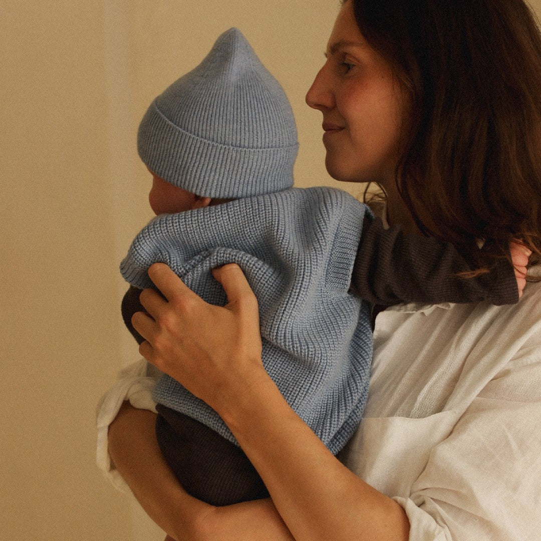 Hvid Beanie Fonzie Newborn Light Blue