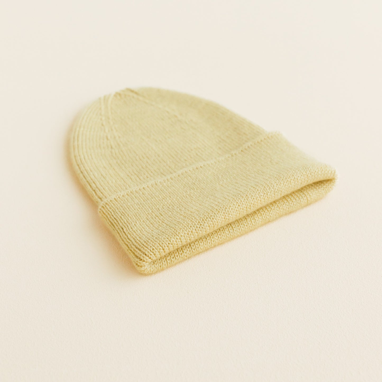 Hvid Beanie Fonzie Newborn Light Yellow