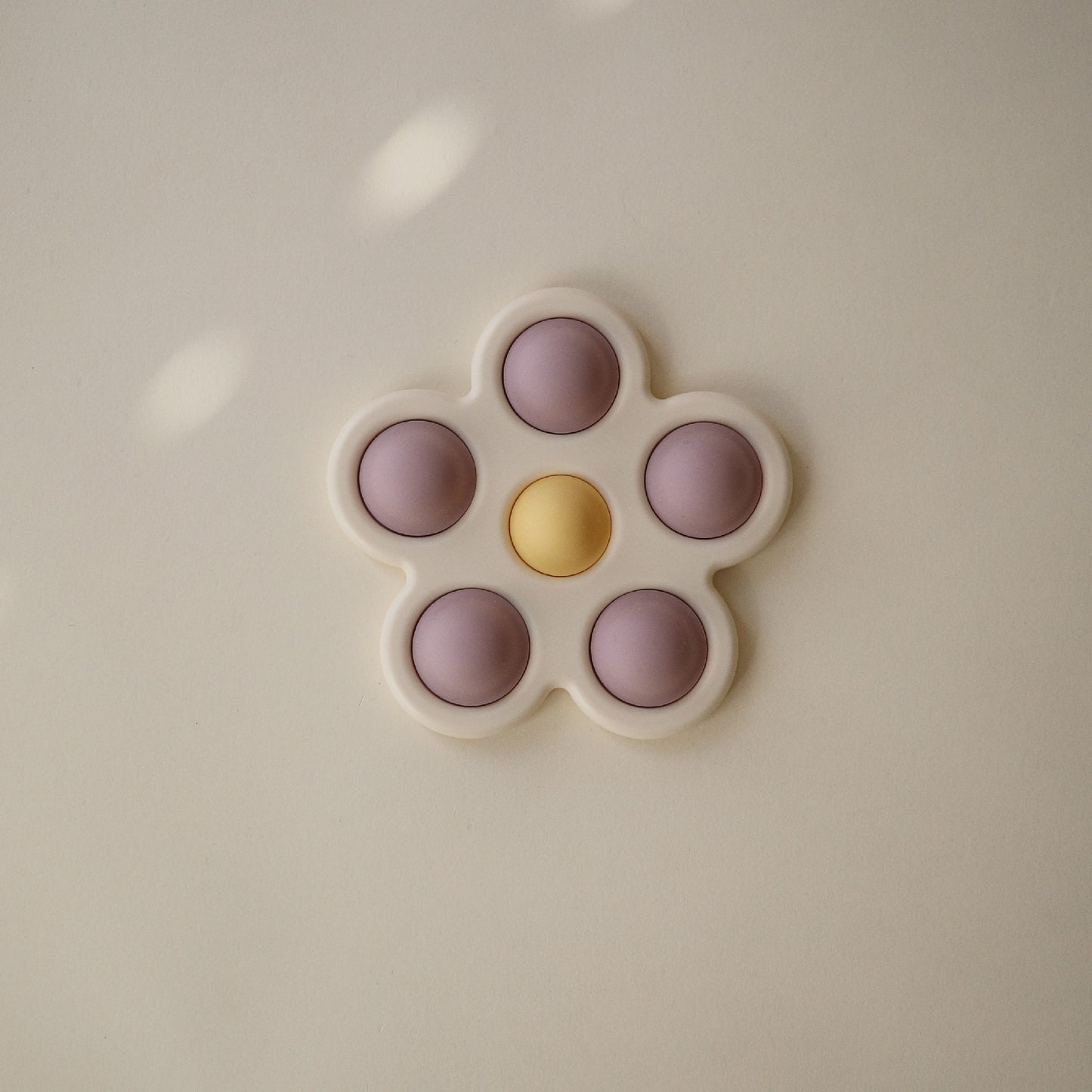 Mushie Flower Press Toy Lilac Daffodil