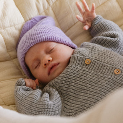 Hvid Beanie Fonzie Newborn Lilac