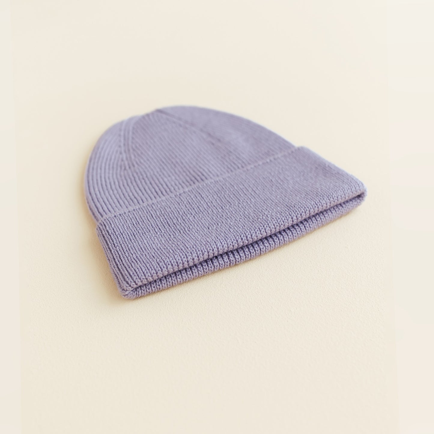 Hvid Beanie Fonzie Newborn Lilac