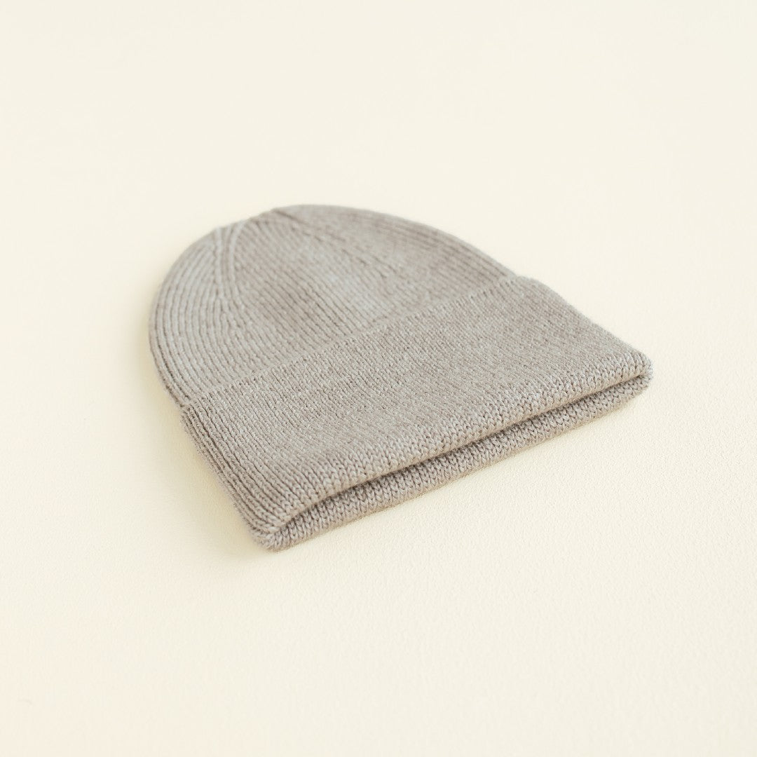 Hvid Beanie Fonzie Newborn Pebble