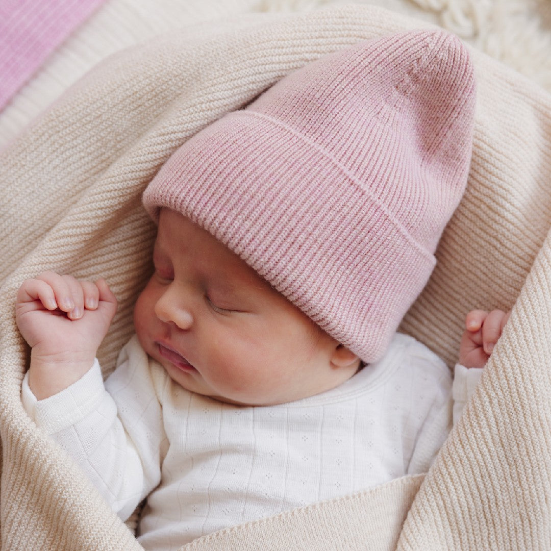 Hvid Beanie Fonzie Newborn Powder