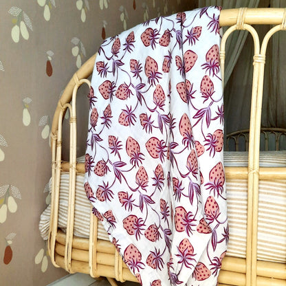 Luz and Moon XL Swaddle Mae Lila