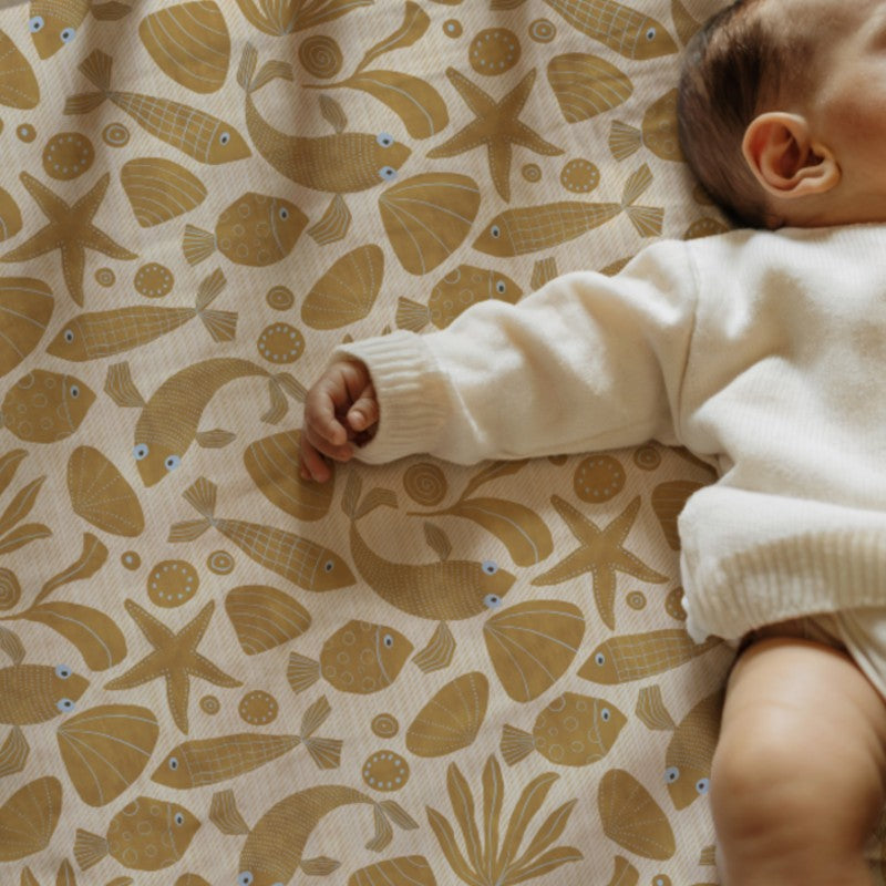 Luz and Moon XL Swaddle Nim Golden Brown