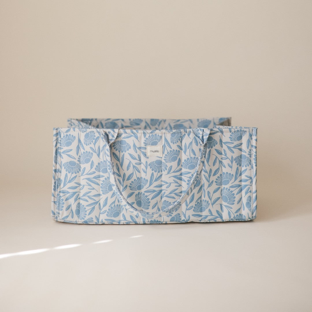 Mushie Luiermand Blue Flowers